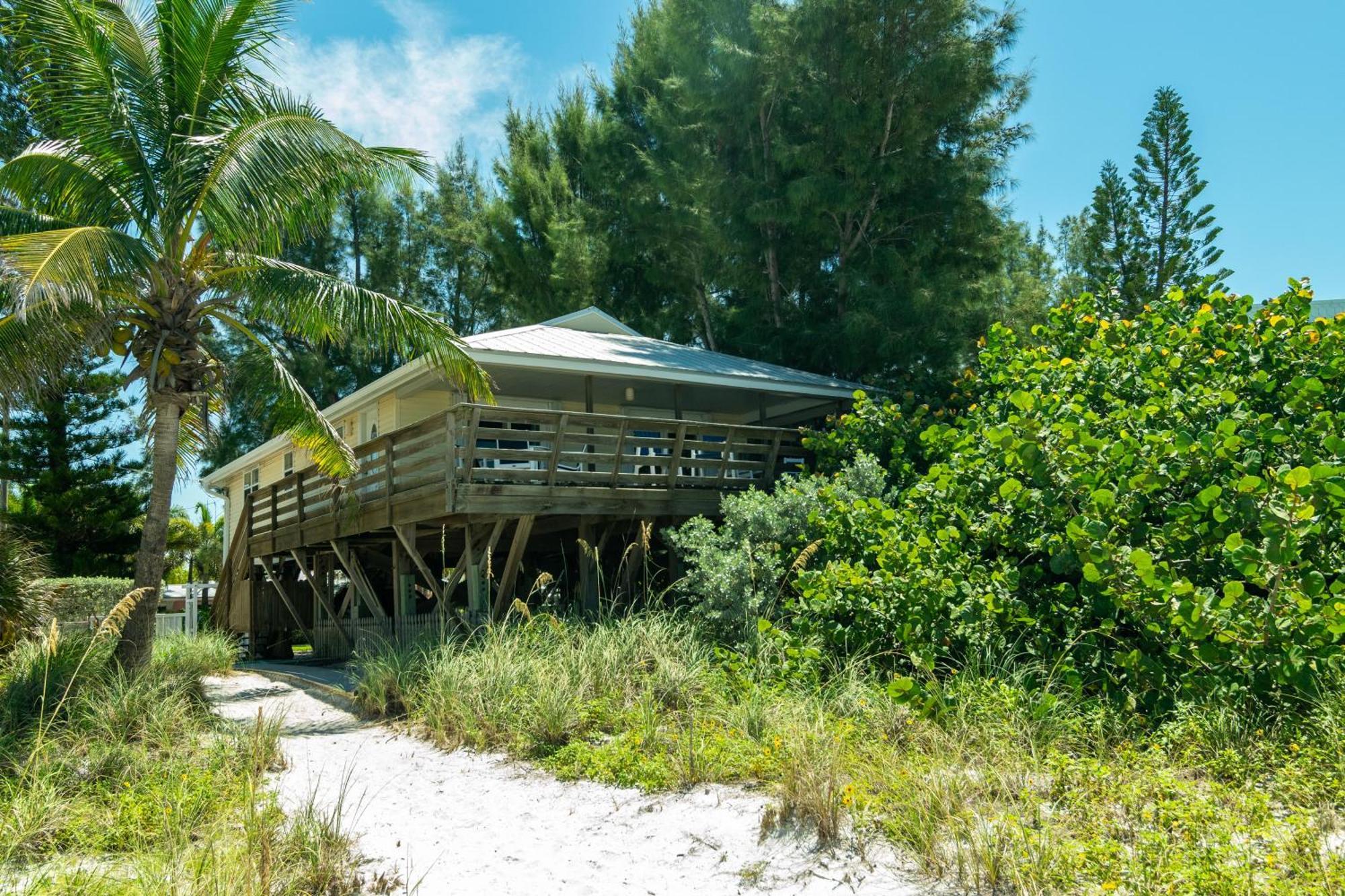 The Tiki House Villa Holmes Beach Exterior photo
